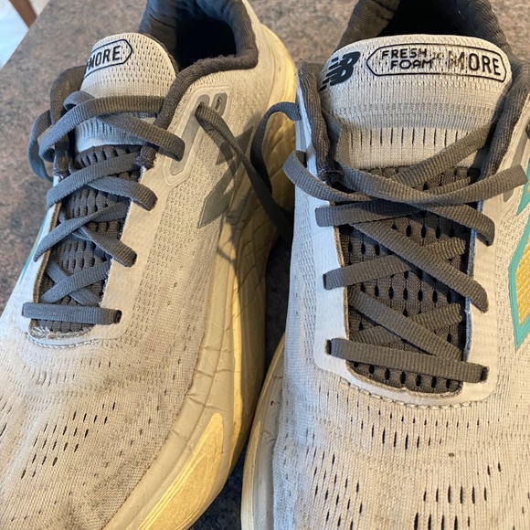 New Balance More V4 - Picture 3 of 4